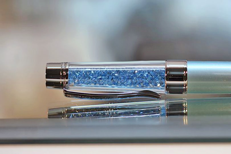 Голубая ручка SWAROVSKI с флеш накопителем